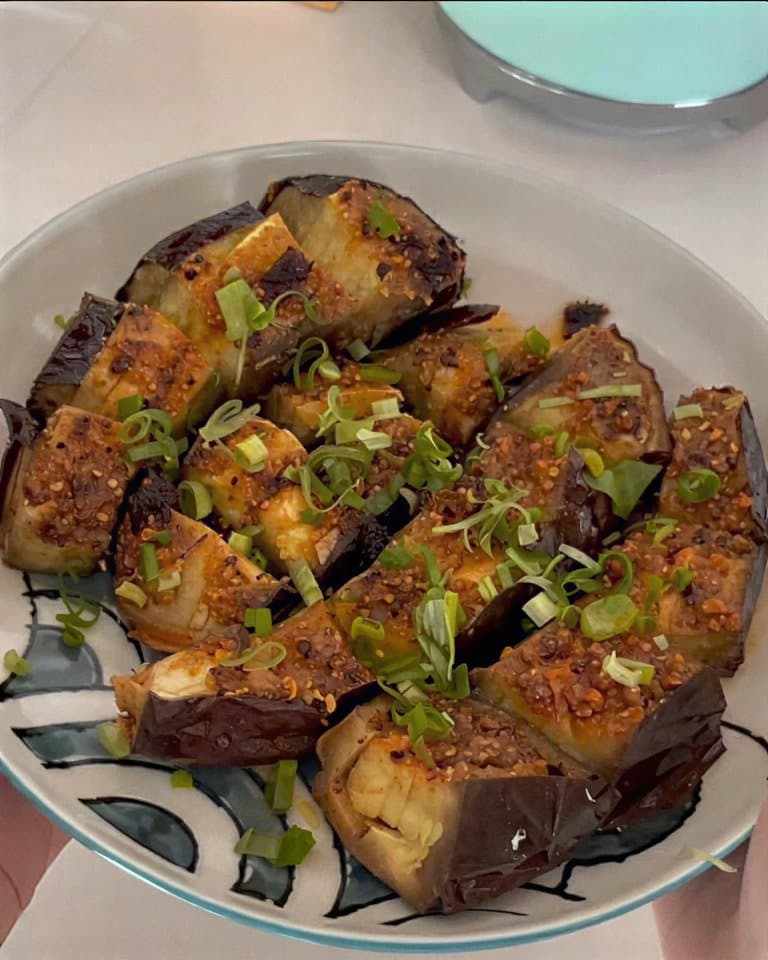 Roasted Aubergine with Spicy Garlic Sauce recipe