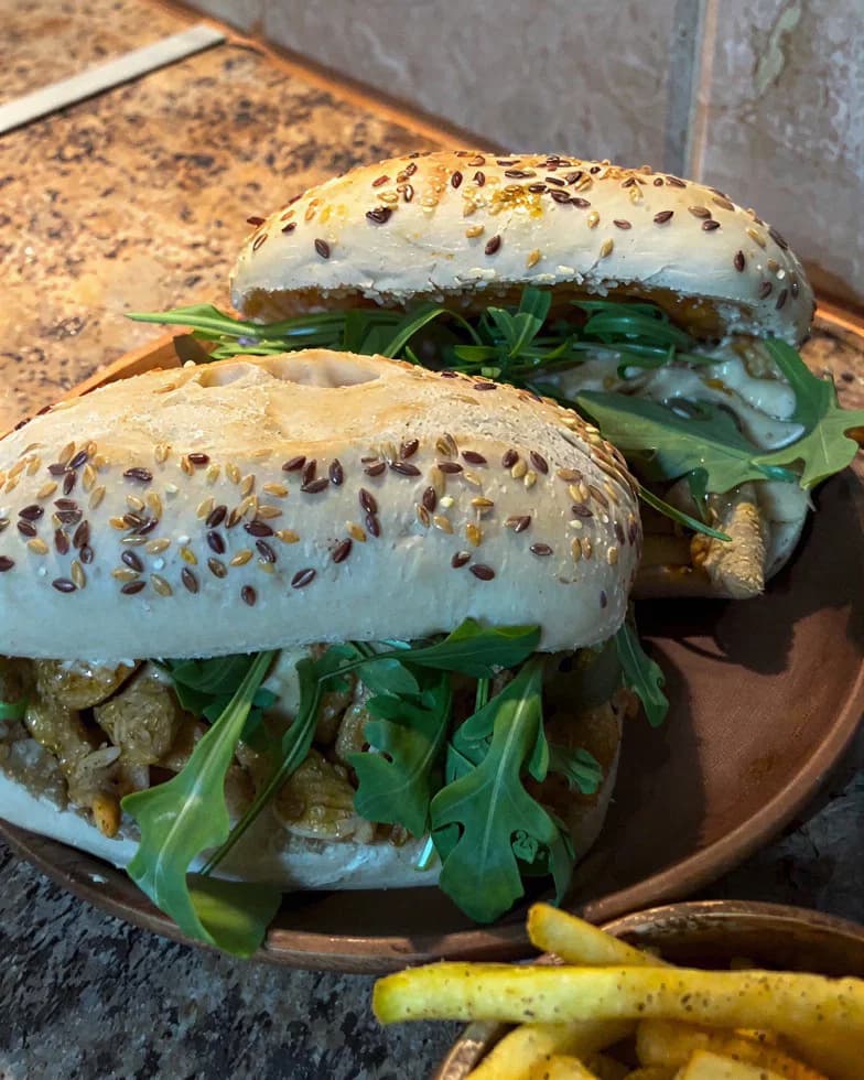 Grilled Chicken Sandwich with Spicy Sauce recipe