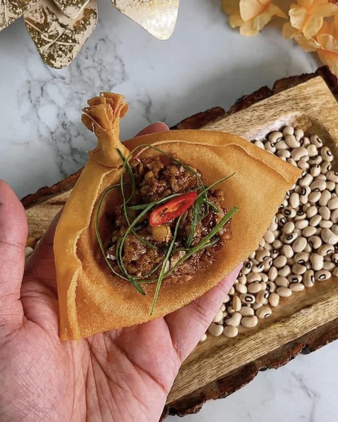 Fiery Thai Basil Waterchestnut recipe