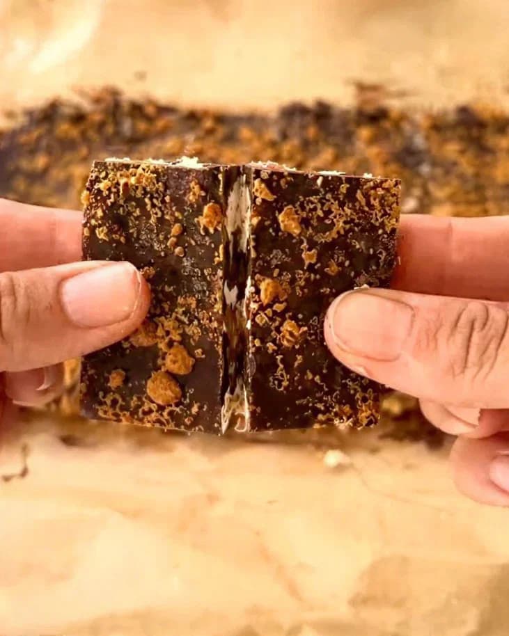 Biscoff Crunchy Chocolate Squares recipe