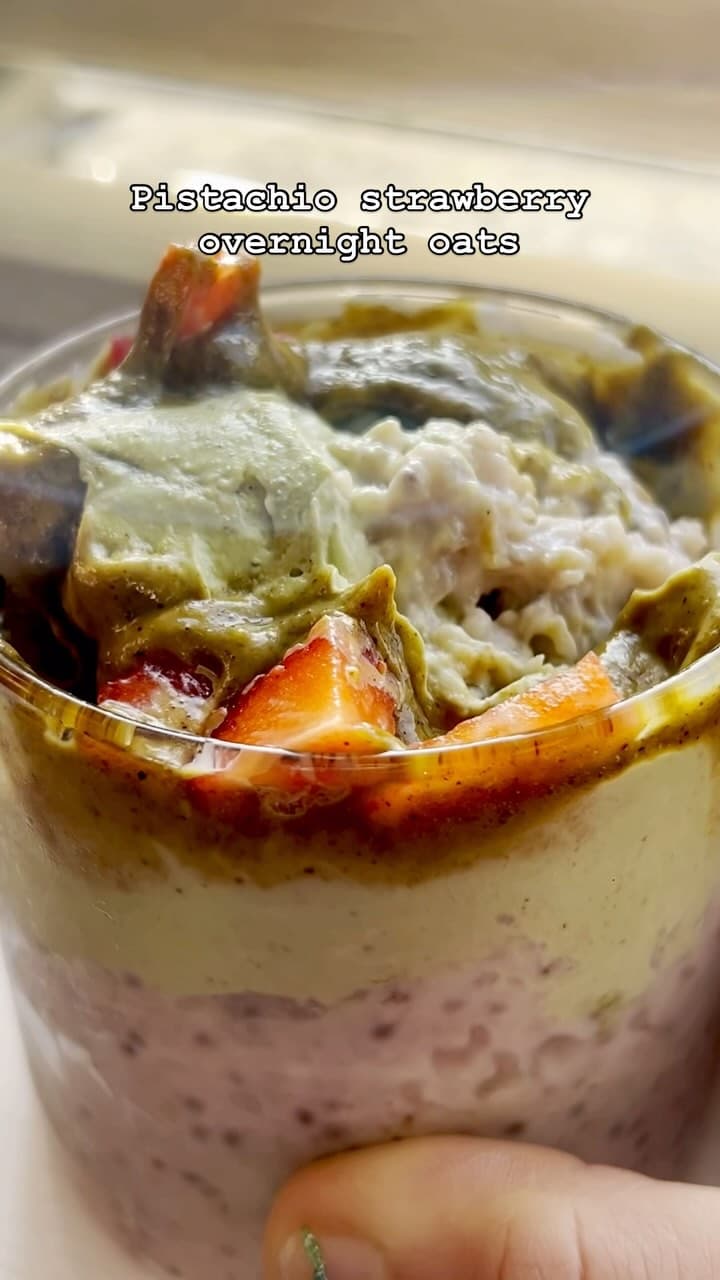 Fresh and Fruity Overnight Oats recipe