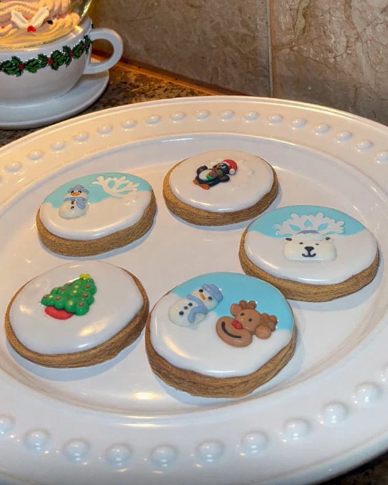Shortbread Biscuits with Icing recipe