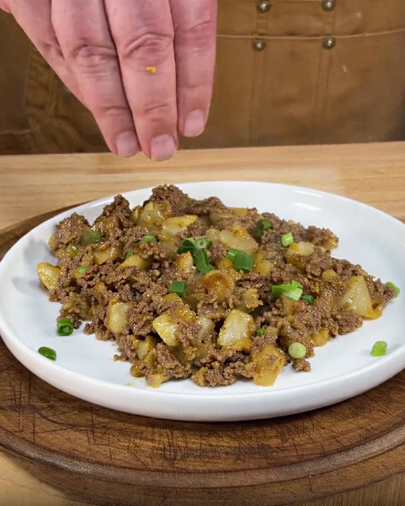 One-Pan Cheesy Beef & Potatoes recipe