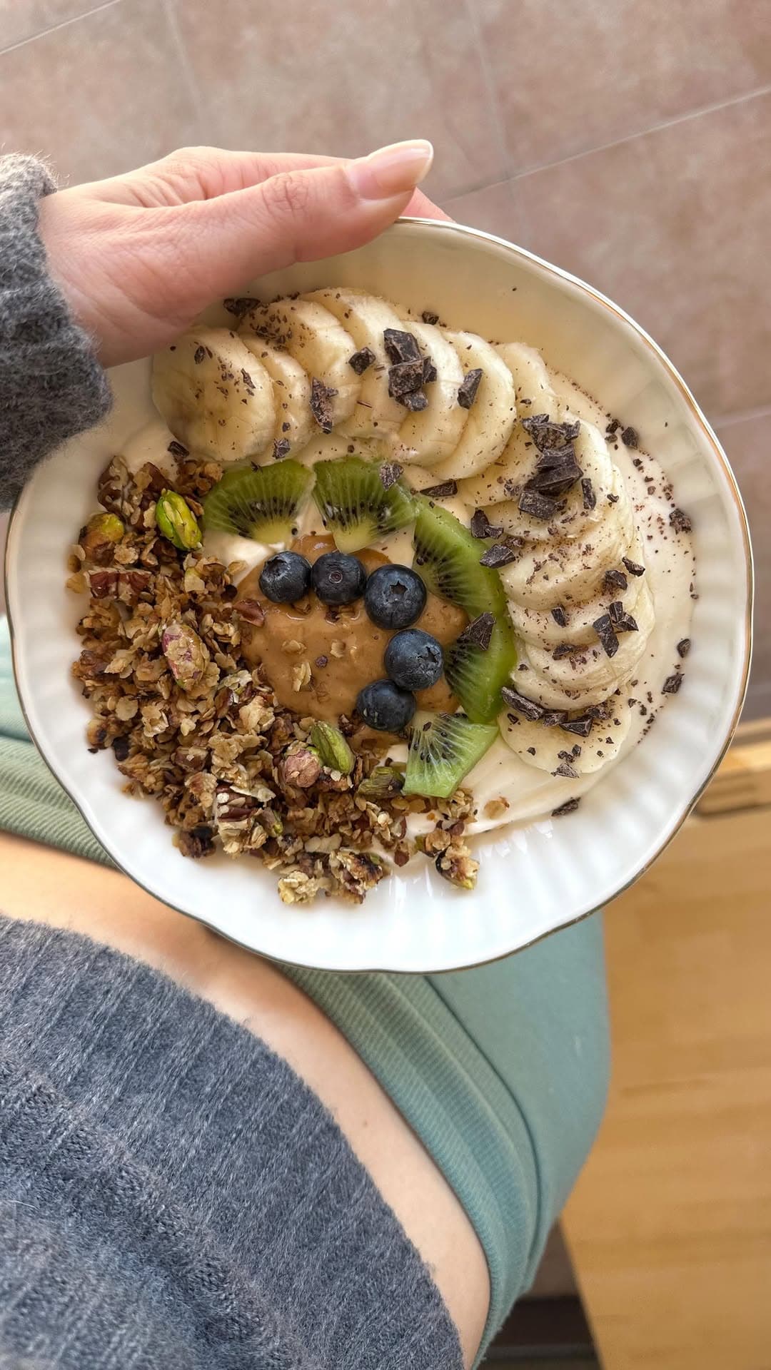 Pretty Yogurt Bowl with Homemade Granola recipe