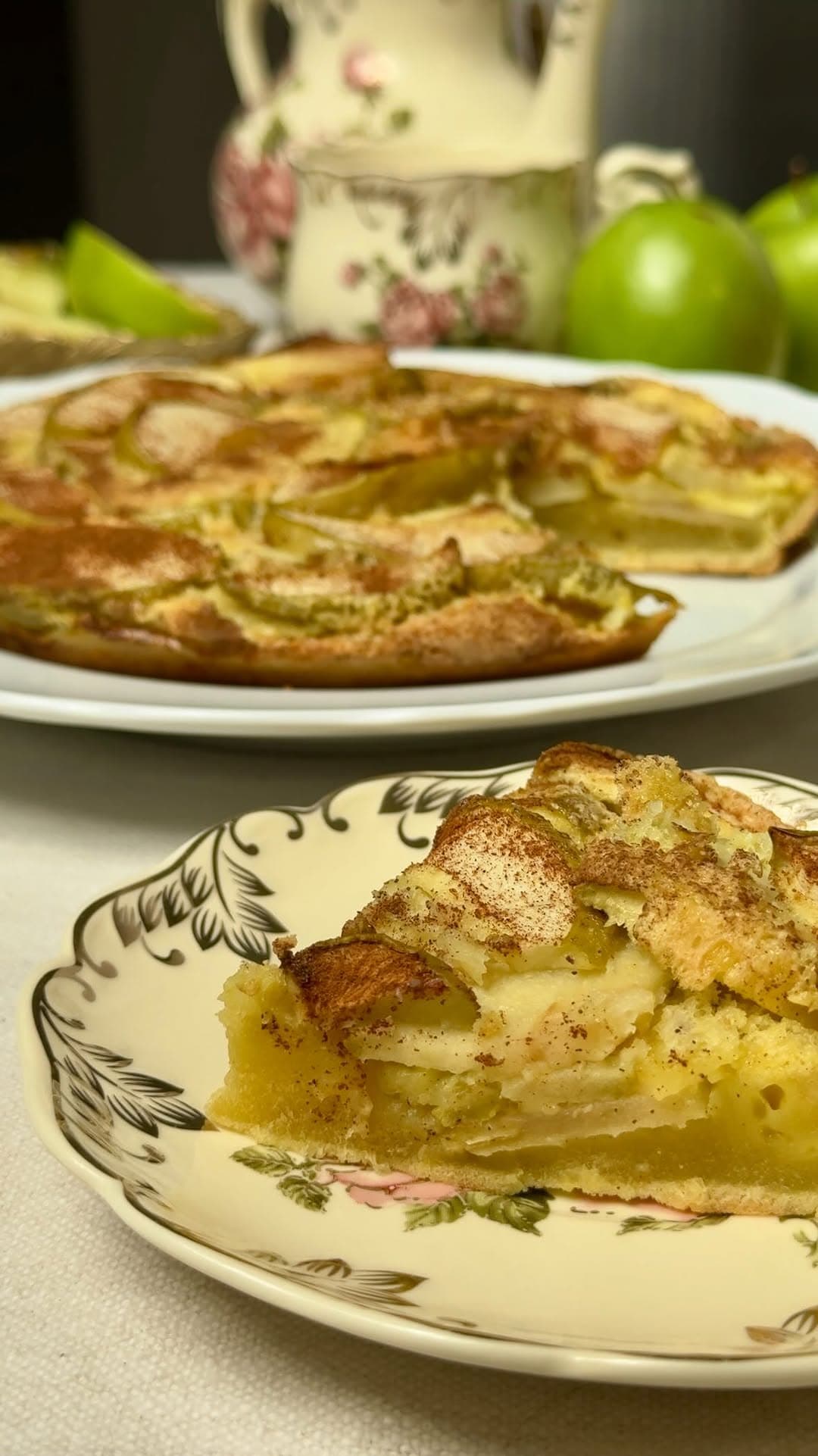 Sharlotka - Fluffy Russian Apple Pie recipe