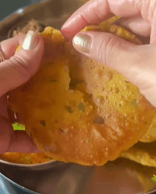 Roasted Chana Dal Puri recipe