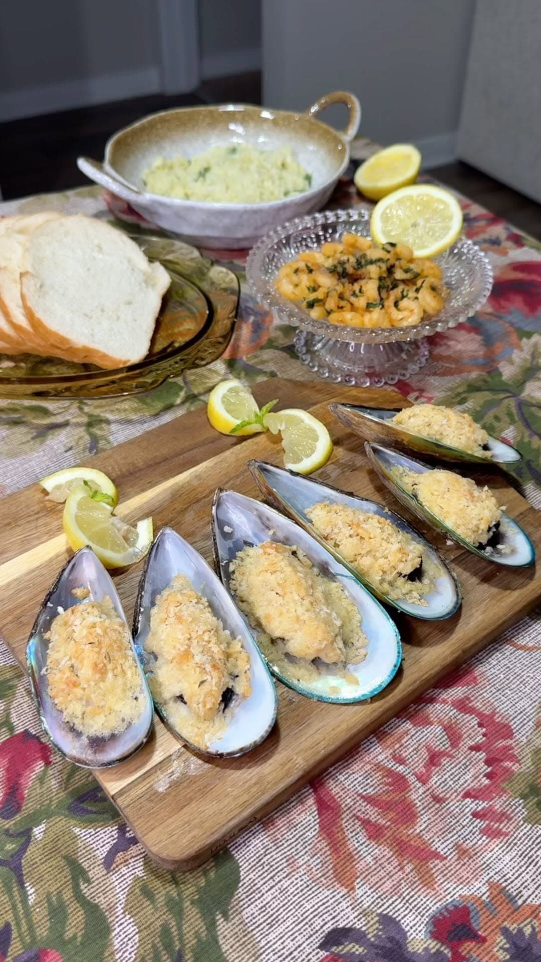 Parmesan Baked Mussels recipe