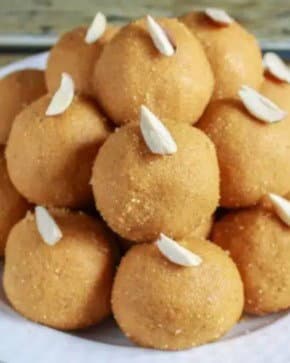 Besan Ke Ladoo Recipe recipe