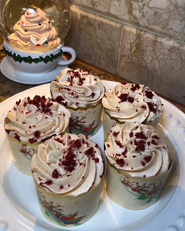 Red Velvet Cupcakes with Cream Cheese Frosting recipe