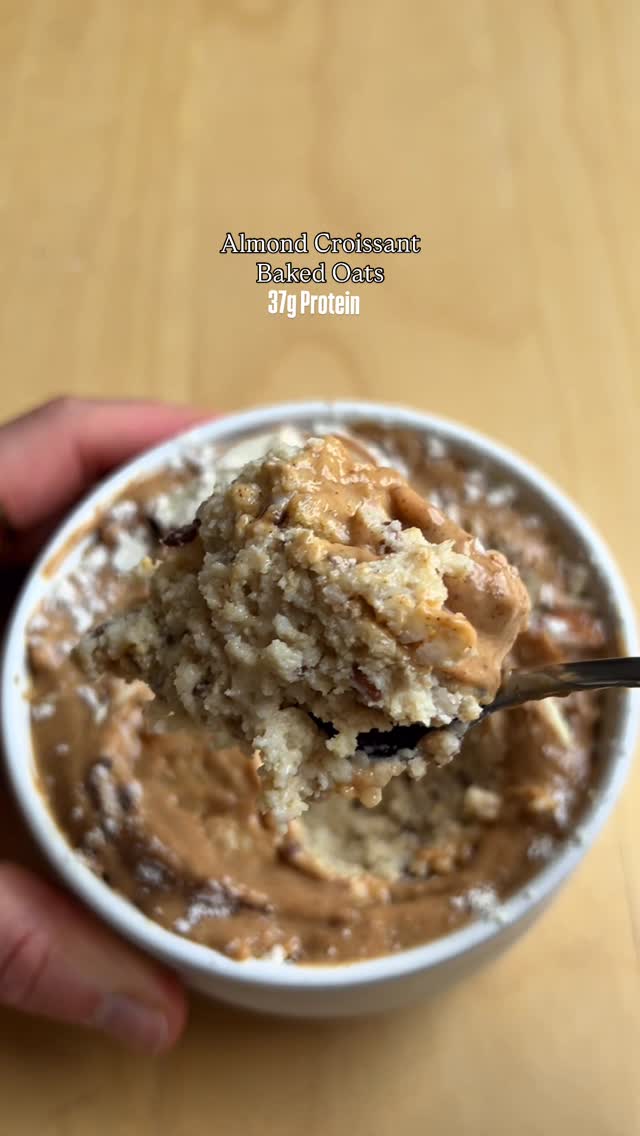 Baked Almond Protein Oats recipe