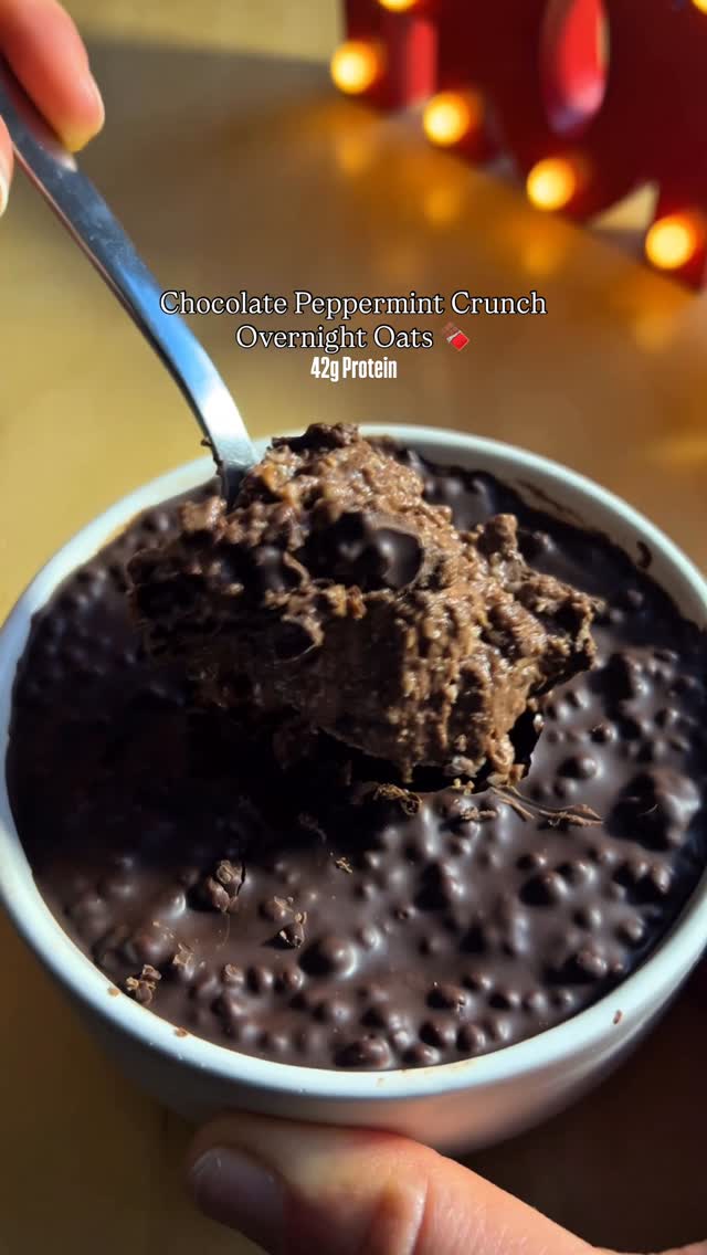 Chocolate Peppermint Crunch Overnight Oats recipe