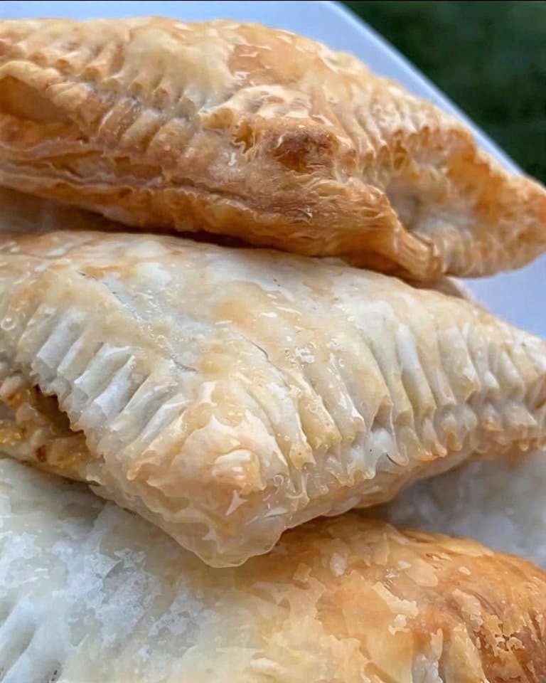 Simple Spinach and Feta Pasties (Borek) recipe