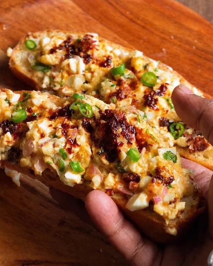 Smashed Eggs Toastie recipe
