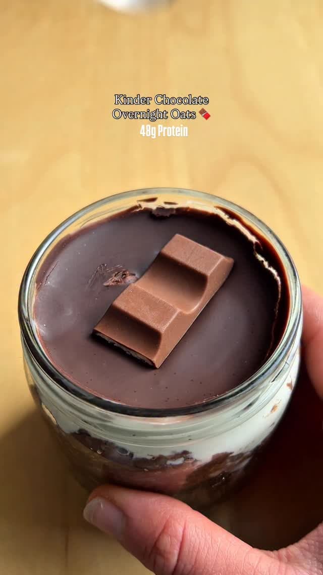 Kinder Chocolate Overnight Oats recipe
