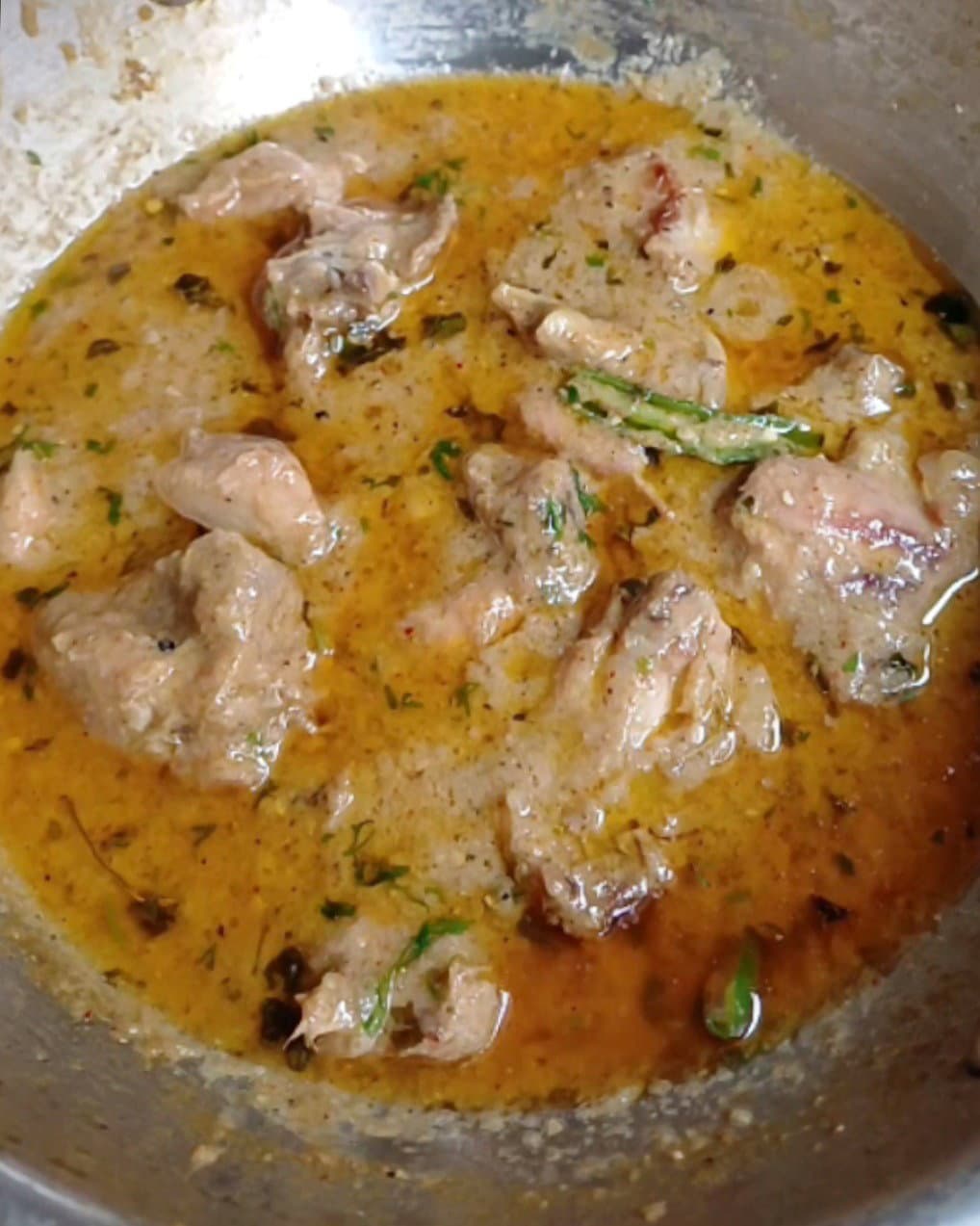 Easy Chicken Reshmi (Creamy Chicken ) recipe