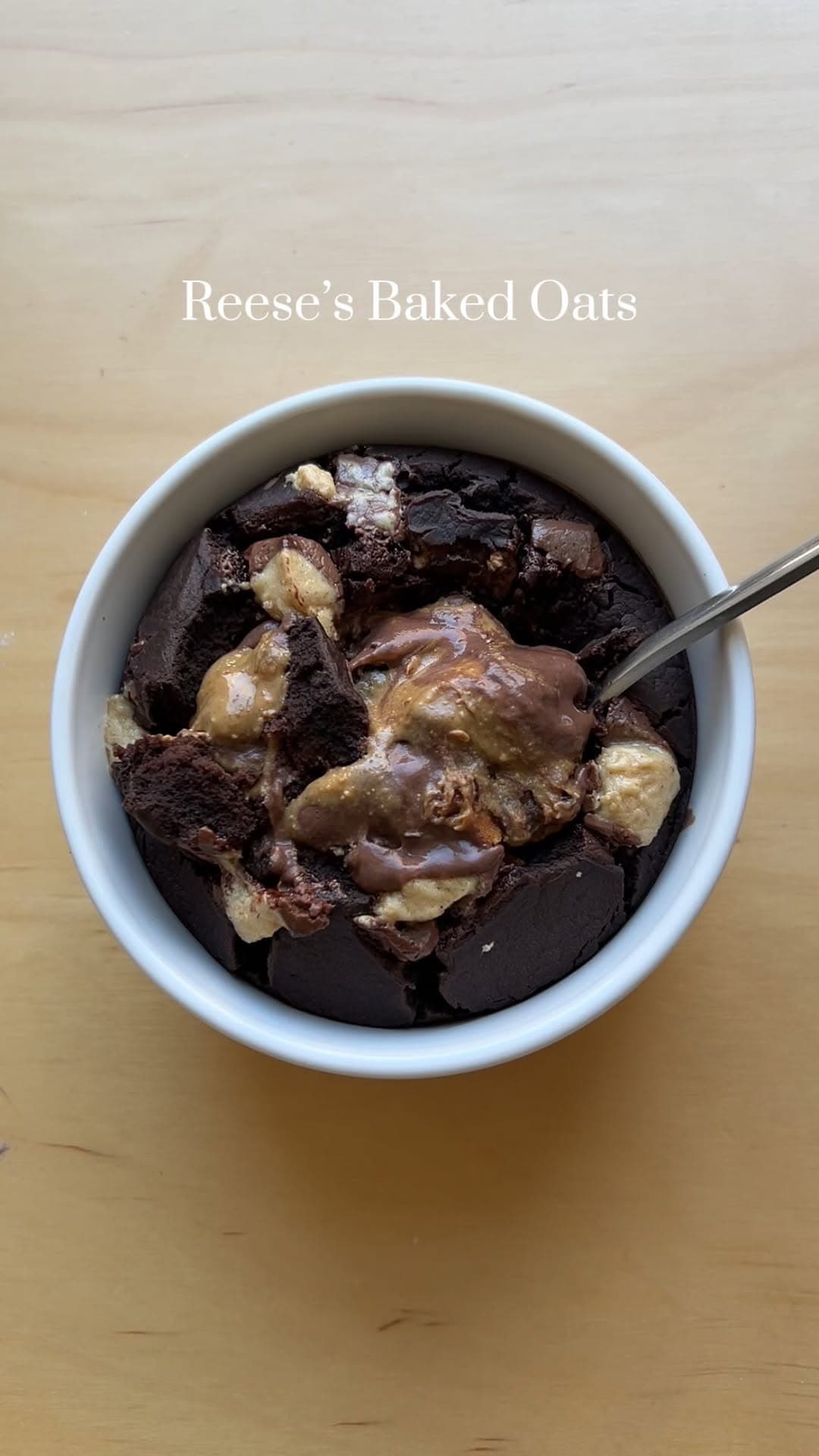 Chocolate Peanut Butter Baked Oats with Oozing Centre recipe