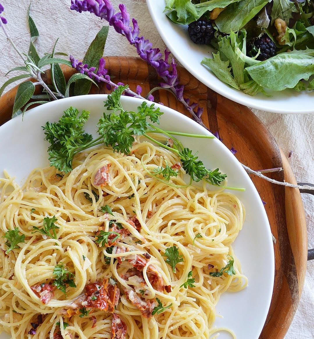 Creamy White Wine Pasta Sauce recipe