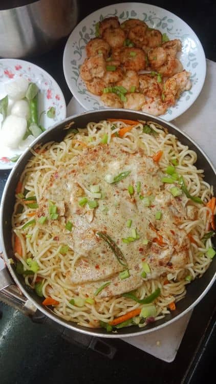 Butter Garlic Prawn Noodle Bowl
recipe