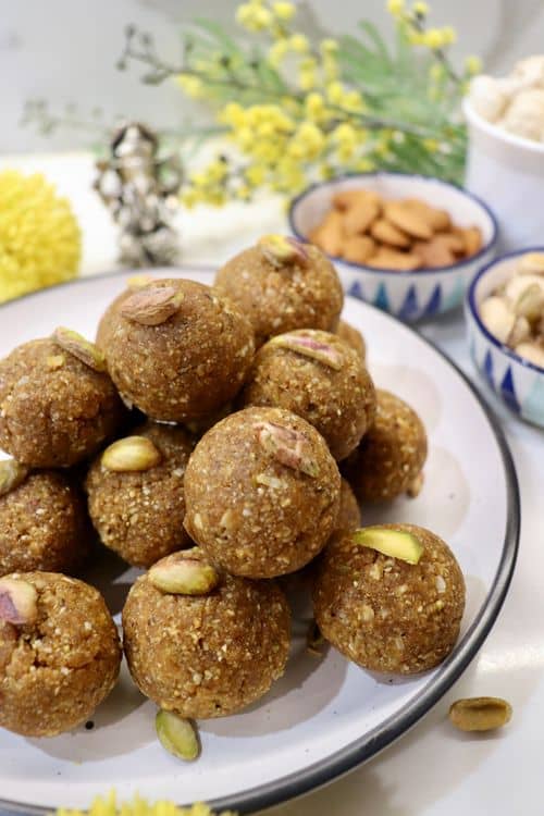 Makhana Ladoos recipe