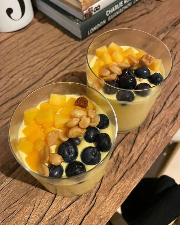3 Ingredient Super Easy Mango Mousse Shooters recipe