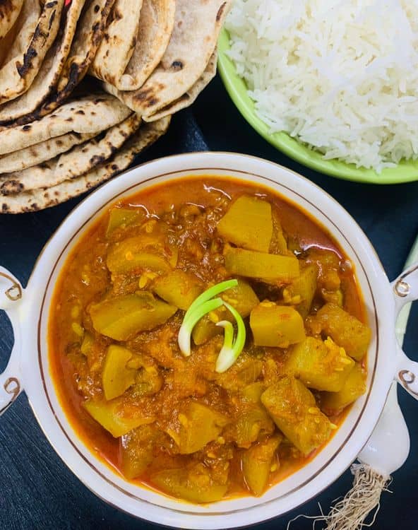 Bottle Gourd Curry (Lauki Sabzi) recipe