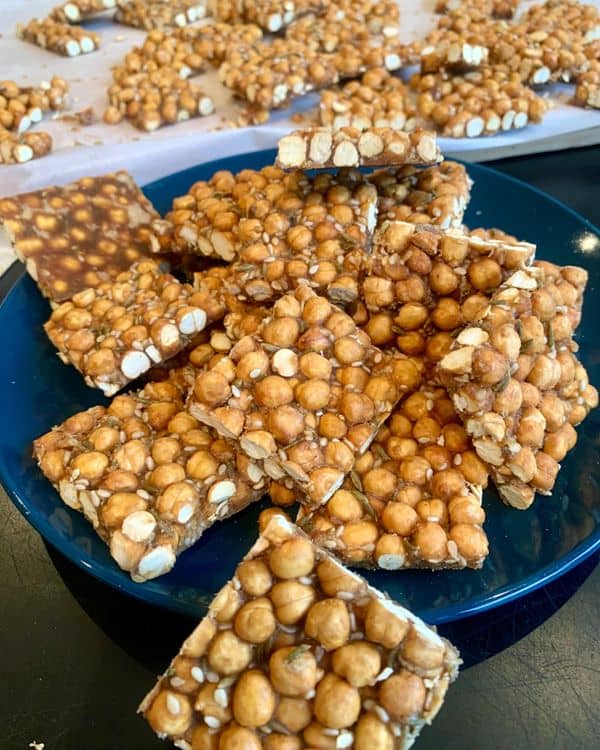 Gud Chana Chikki (high-protien winter snack) recipe