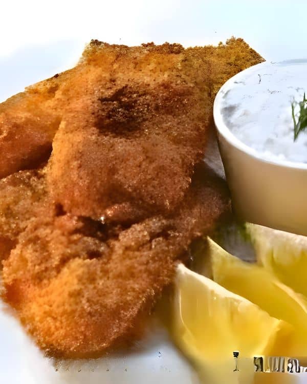 Fried Fish with Fubá and Tartar Sauce recipe