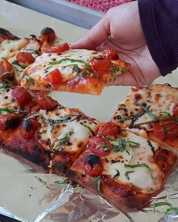 15-Minute Caprese Pizza recipe