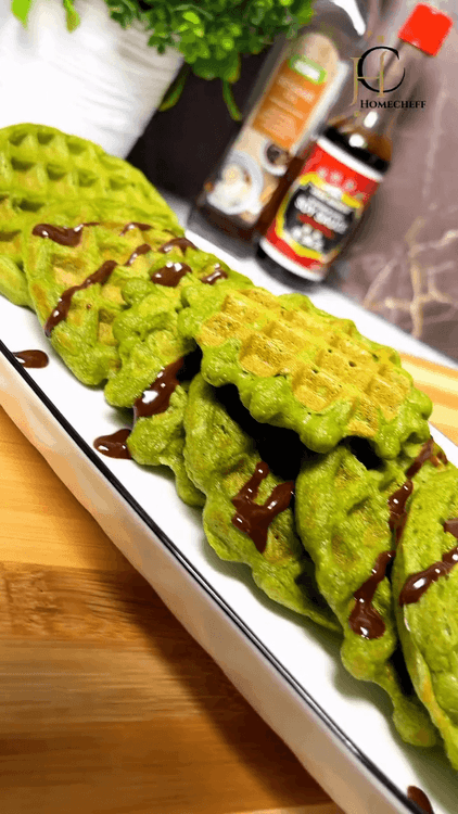 Spinach-Oat Waffles recipe