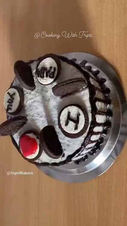 Eggless Oreo Biscuit Cake recipe