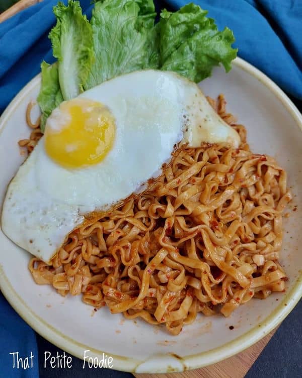 Spicy Chilly Oil Noodles recipe