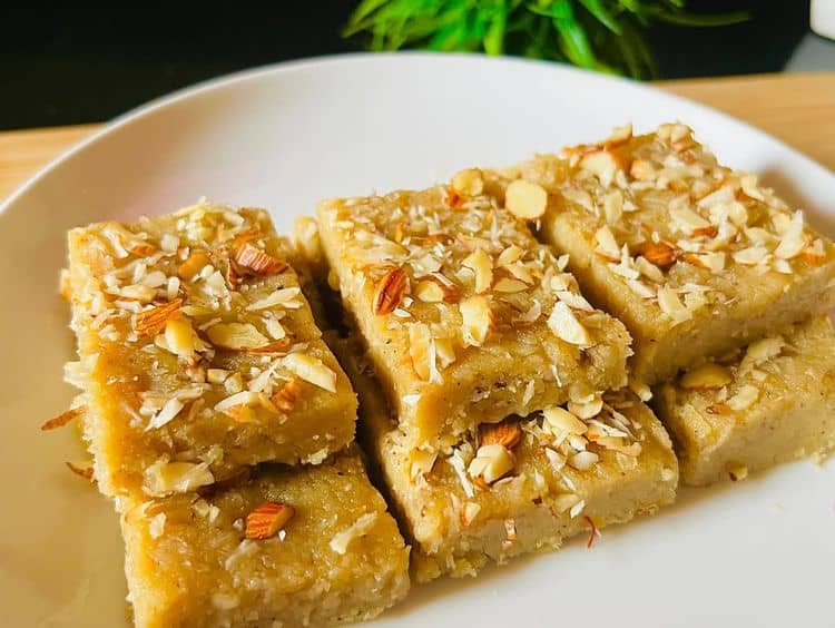 Makhana Kaju Barfi recipe