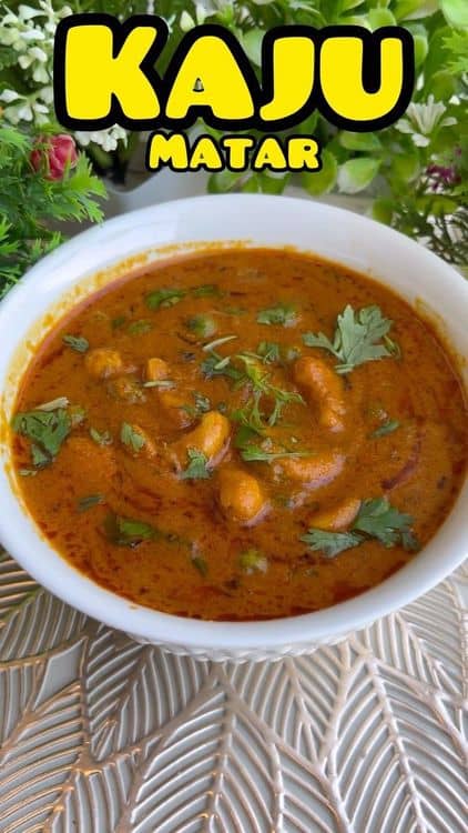 Restaurant Style Kaju Matar recipe