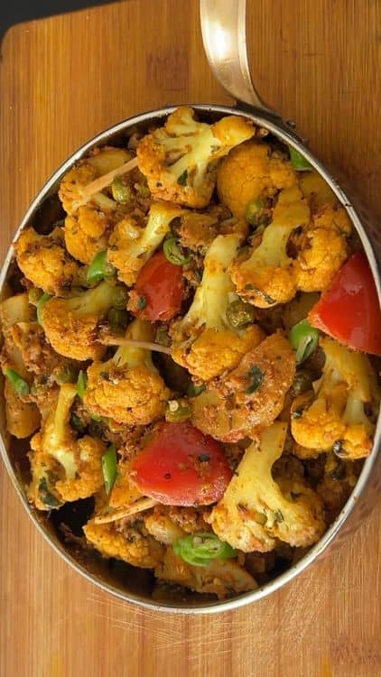 Gobhi Aloo Matar Ki Masaledar Sabji recipe